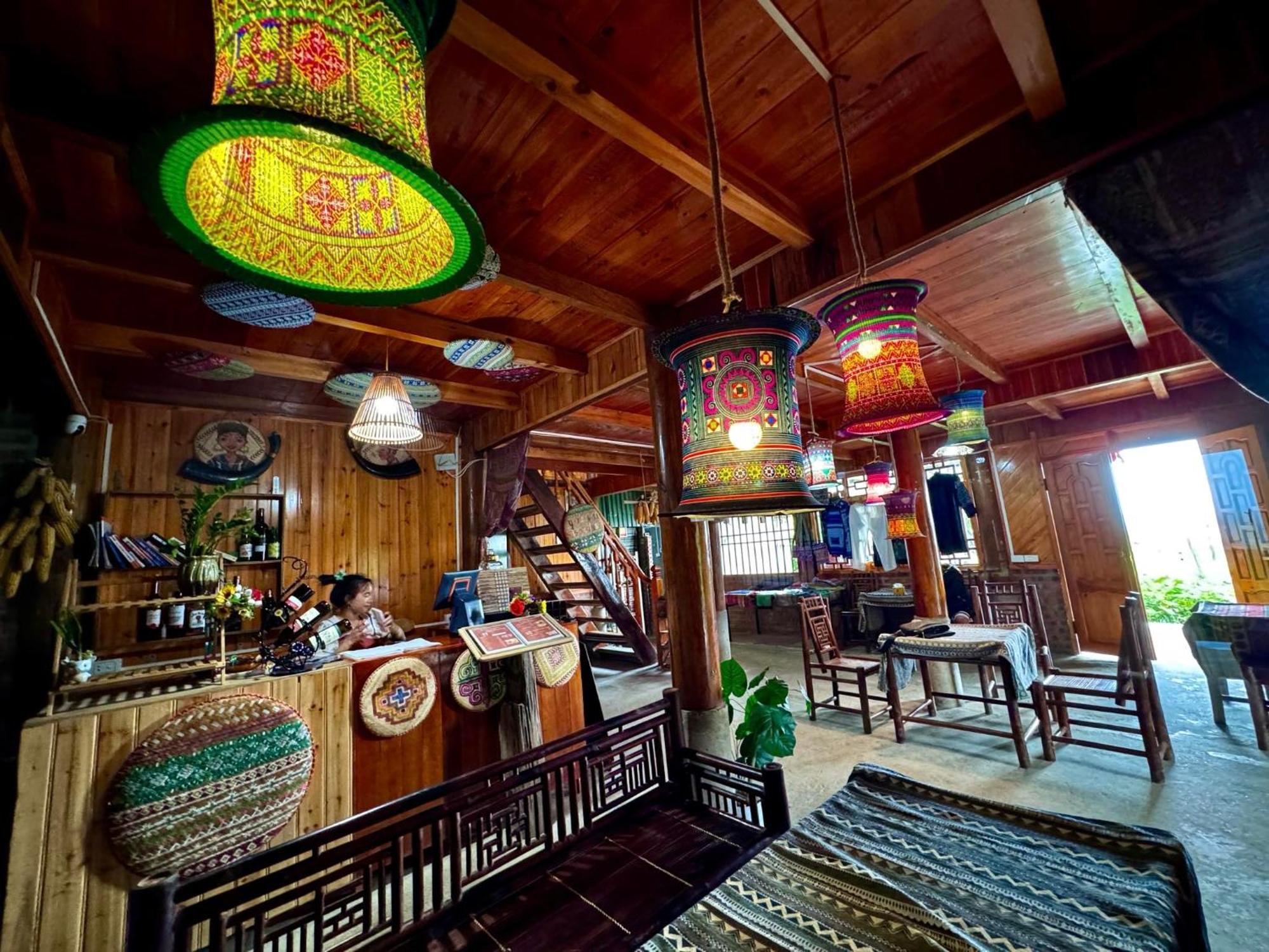 Surelee Homestay Шапа Экстерьер фото